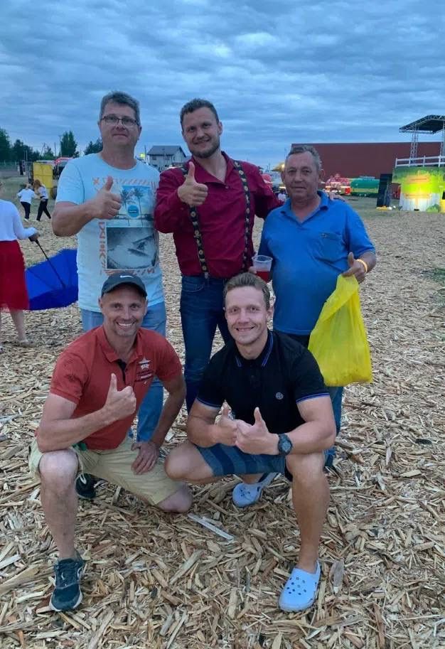 Наши на площадке